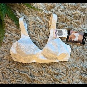 ✨NWT✨ Bali white see through no cups wireless bra 36D